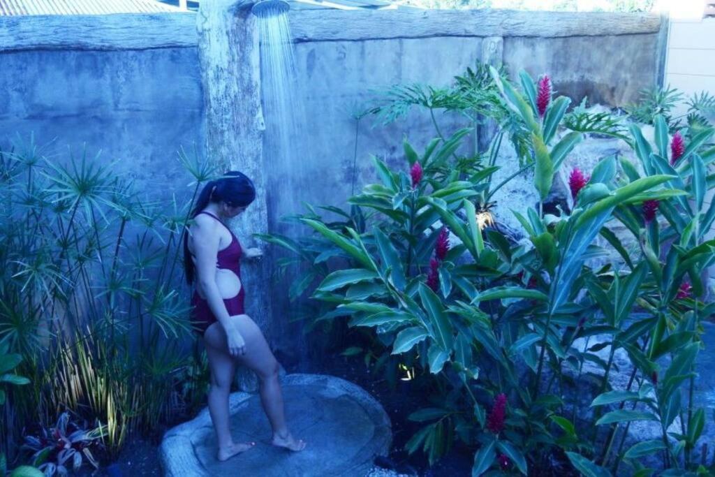Elegant Villa In La Fortuna With Spacious Backyard Plus Very Private Pool & Parking ภายนอก รูปภาพ