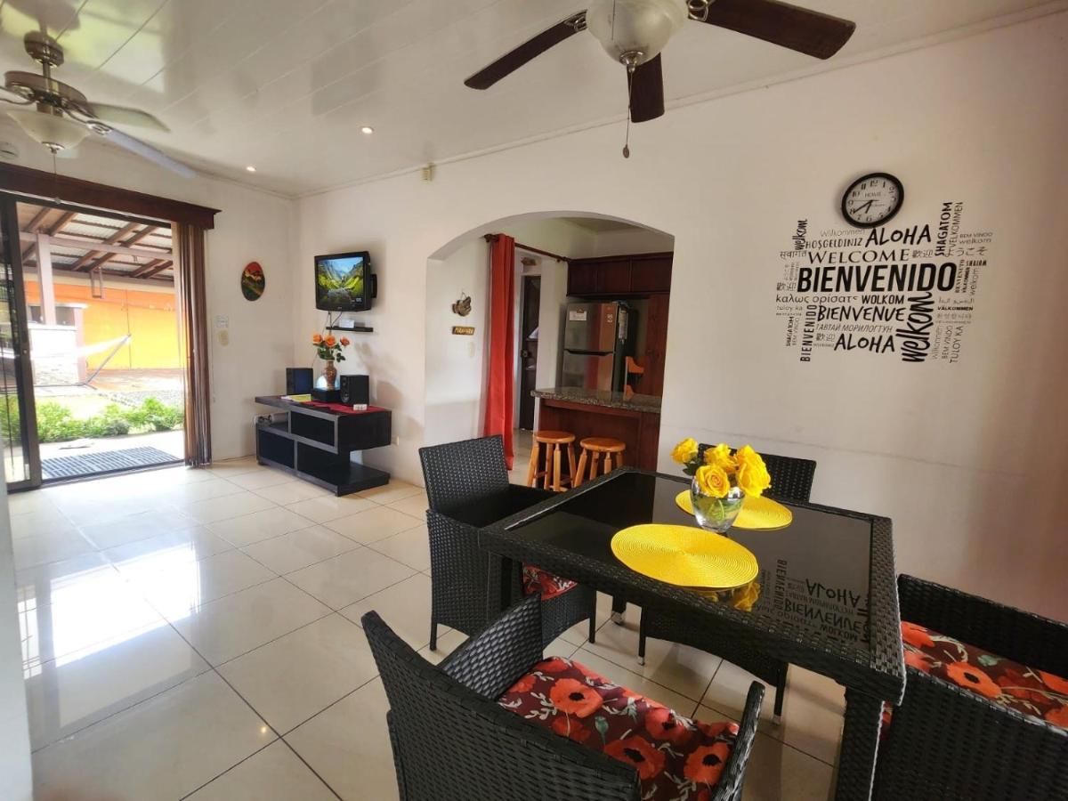 Elegant Villa In La Fortuna With Spacious Backyard Plus Very Private Pool & Parking ภายนอก รูปภาพ